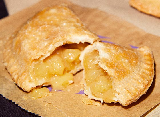 Caramel Apple Empanada da Taco Bell